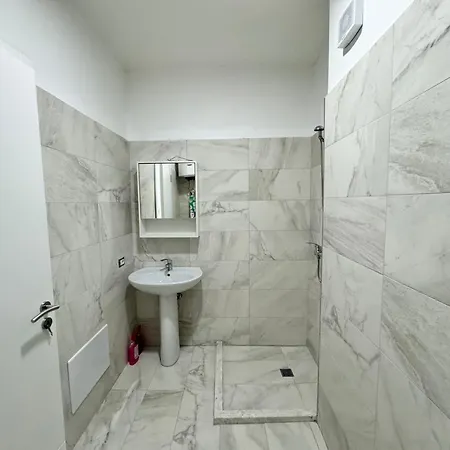 Vera Apartment Shengjin